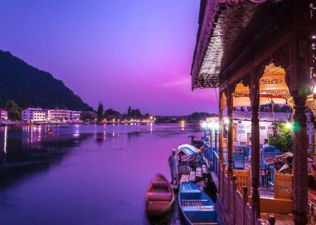  6N 7D 3N Srinagar 2N Pahalgam 1N Gulmarg Pick and Drop SXR